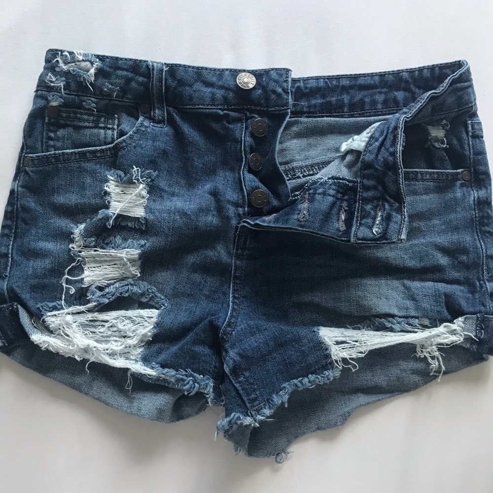 Stretchy jean shorts